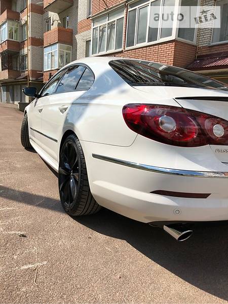 Седан Volkswagen CC / Passat CC 2011 в Львові