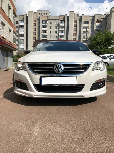Седан Volkswagen CC / Passat CC 2011 в Львові