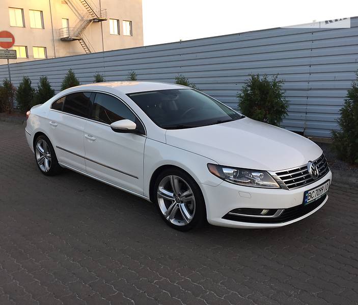 Седан Volkswagen CC / Passat CC 2013 в Львові