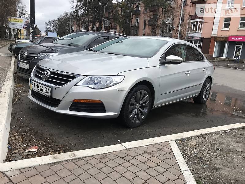 Седан Volkswagen CC / Passat CC 2010 в 