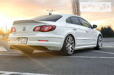 Седан Volkswagen CC / Passat CC 2010 в 