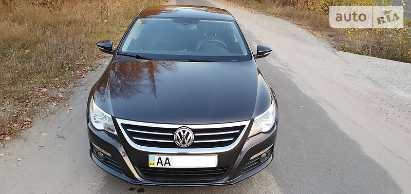 Купе Volkswagen CC / Passat CC 2011 в 