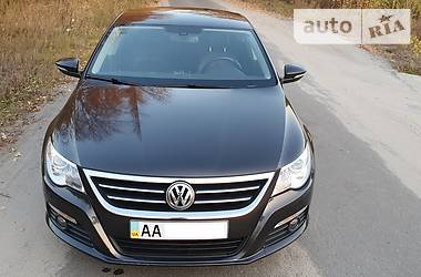 Купе Volkswagen CC / Passat CC 2011 в 