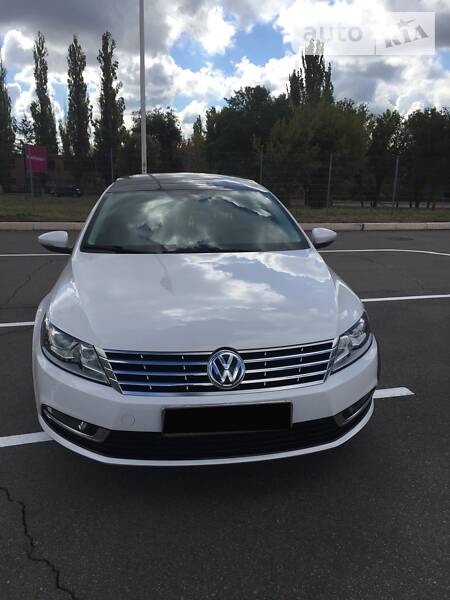 Седан Volkswagen CC / Passat CC 2013 в 