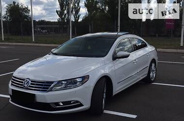 Седан Volkswagen CC / Passat CC 2013 в 