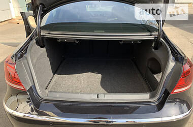 Седан Volkswagen CC / Passat CC 2014 в 