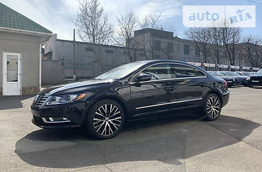 Седан Volkswagen CC / Passat CC 2014 в 