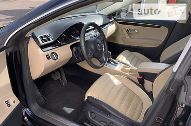 Седан Volkswagen CC / Passat CC 2014 в 