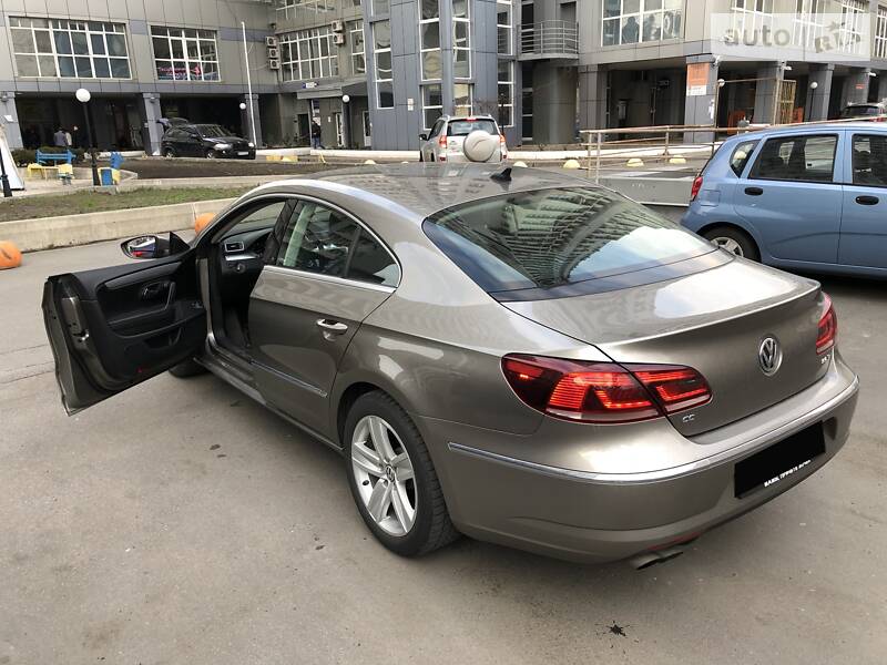 Седан Volkswagen CC / Passat CC 2012 в Херсоні