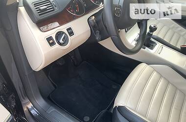 Седан Volkswagen CC / Passat CC 2009 в 