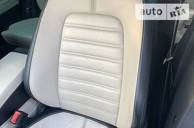 Седан Volkswagen CC / Passat CC 2009 в 
