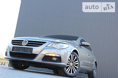 Седан Volkswagen CC / Passat CC 2011 в Трускавці