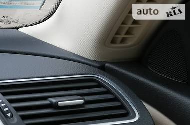 Седан Volkswagen CC / Passat CC 2011 в 