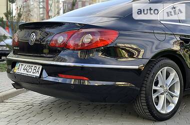 Седан Volkswagen CC / Passat CC 2010 в 