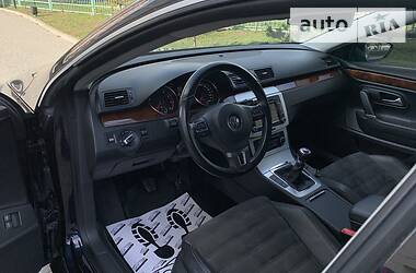 Седан Volkswagen CC / Passat CC 2010 в 