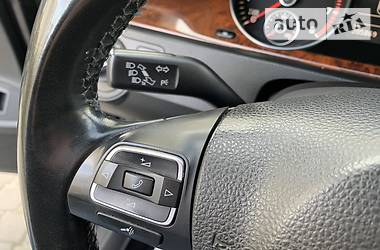 Седан Volkswagen CC / Passat CC 2010 в 