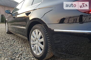 Седан Volkswagen CC / Passat CC 2012 в 
