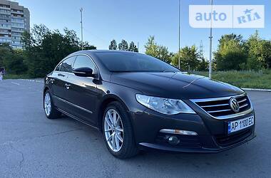 Купе Volkswagen CC / Passat CC 2011 в 