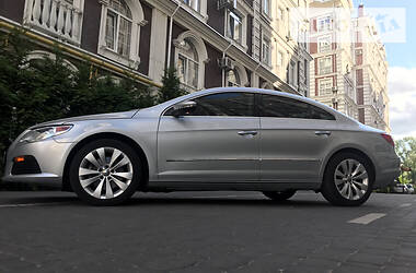 Седан Volkswagen CC / Passat CC 2011 в Киеве