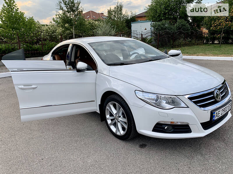 Купе Volkswagen CC / Passat CC 2012 в Дніпрі