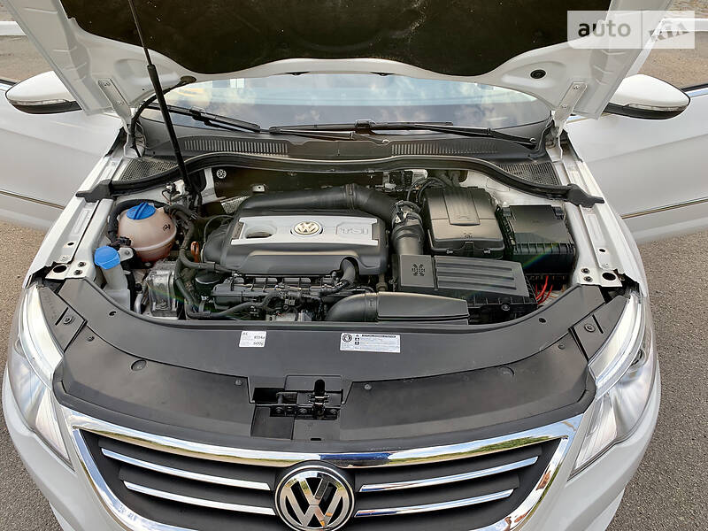 Купе Volkswagen CC / Passat CC 2012 в Дніпрі