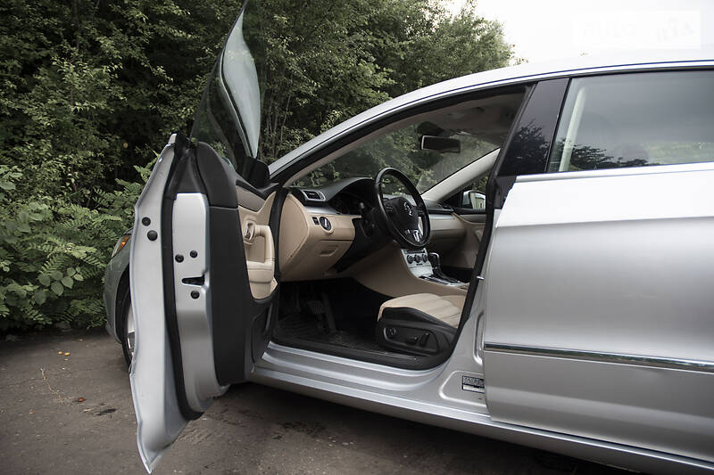 Седан Volkswagen CC / Passat CC 2013 в Дрогобичі