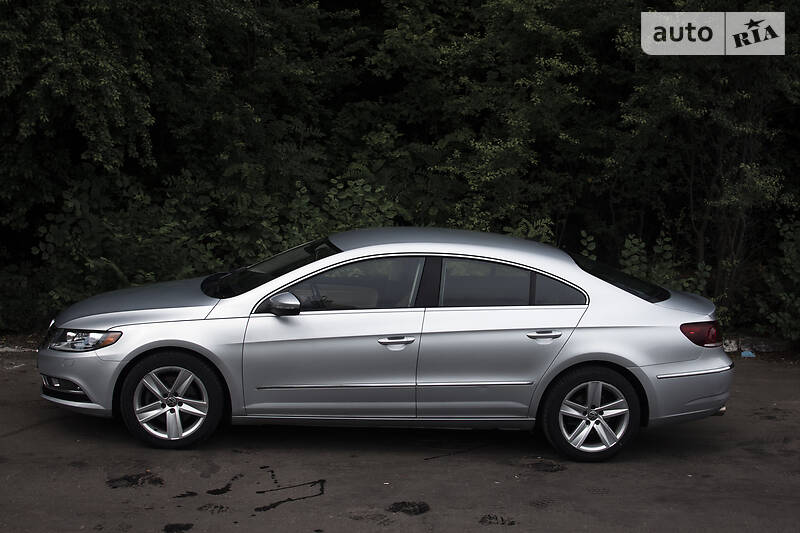 Седан Volkswagen CC / Passat CC 2013 в Дрогобичі