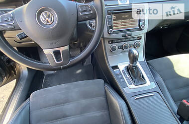 Седан Volkswagen CC / Passat CC 2012 в Киеве