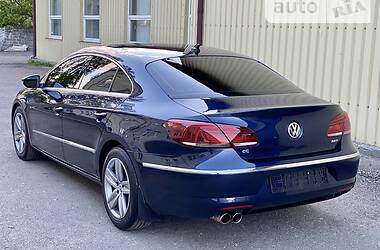Седан Volkswagen CC / Passat CC 2013 в 
