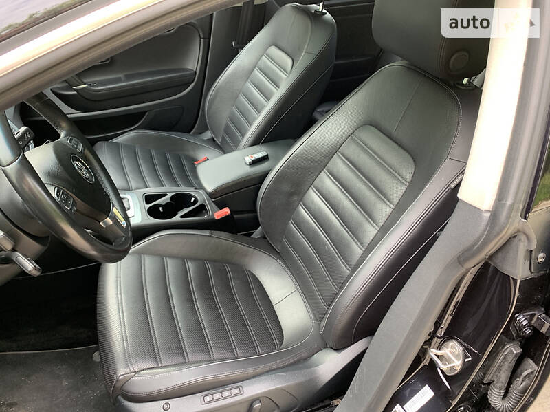 Седан Volkswagen CC / Passat CC 2013 в Ивано-Франковске