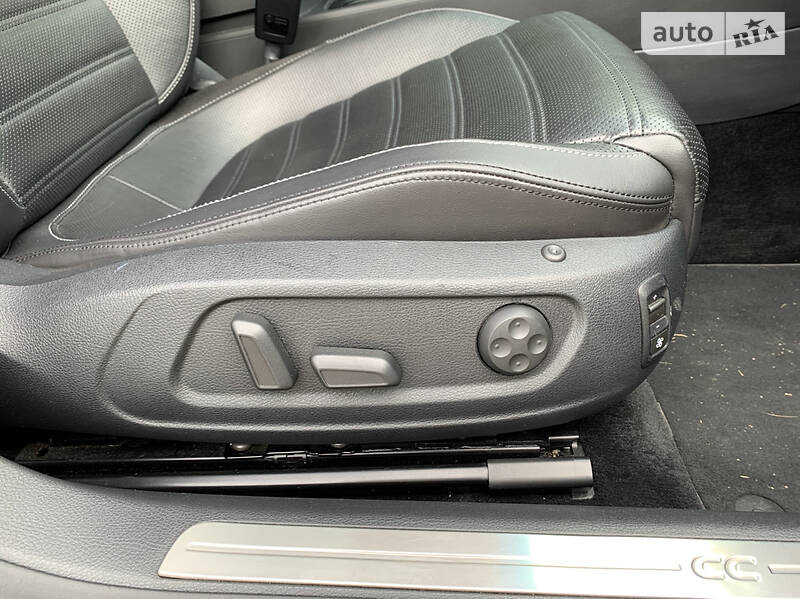 Седан Volkswagen CC / Passat CC 2013 в Ивано-Франковске