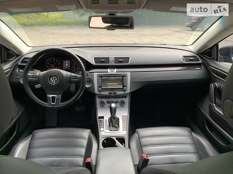 Седан Volkswagen CC / Passat CC 2013 в Ивано-Франковске
