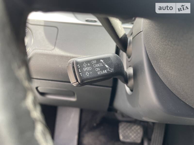 Седан Volkswagen CC / Passat CC 2015 в Киеве