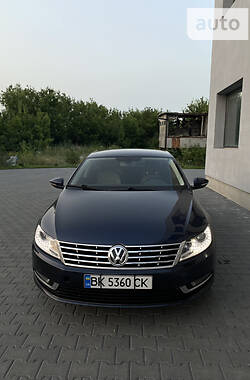 Седан Volkswagen CC / Passat CC 2012 в 