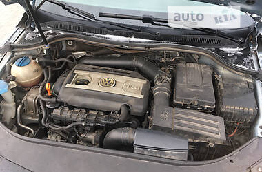 Седан Volkswagen CC / Passat CC 2009 в Виннице