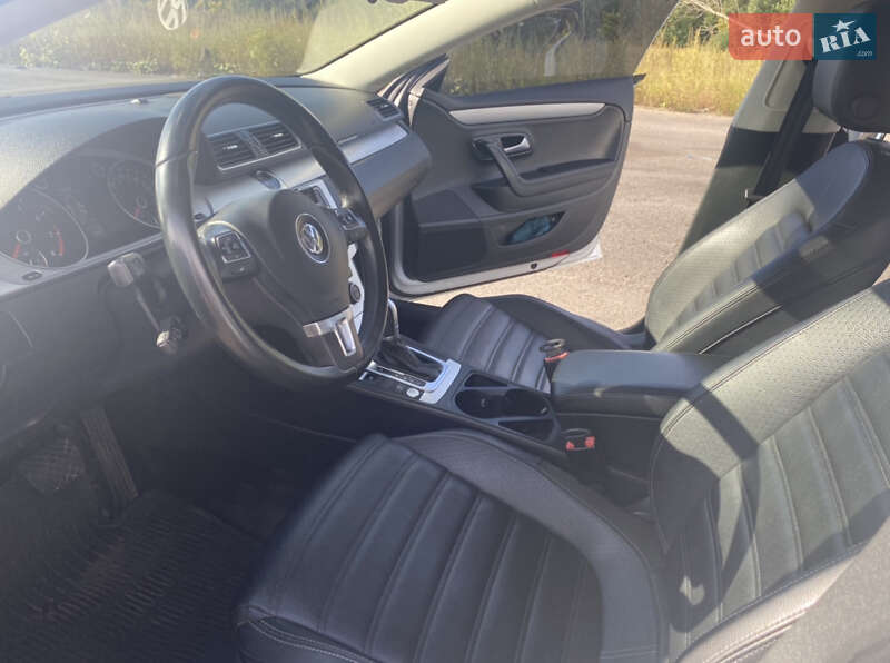 Седан Volkswagen CC / Passat CC 2015 в Полтаві