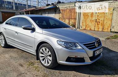 Купе Volkswagen CC / Passat CC 2010 в Львове