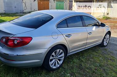 Купе Volkswagen CC / Passat CC 2010 в Львове