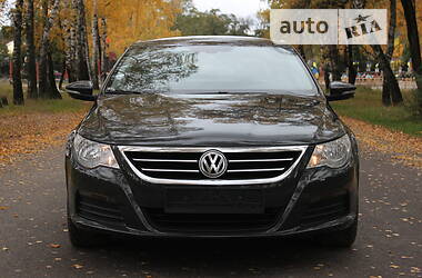 Седан Volkswagen CC / Passat CC 2011 в Охтирці