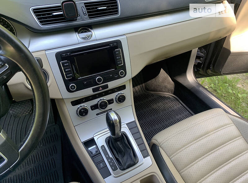 Седан Volkswagen CC / Passat CC 2012 в Бершади
