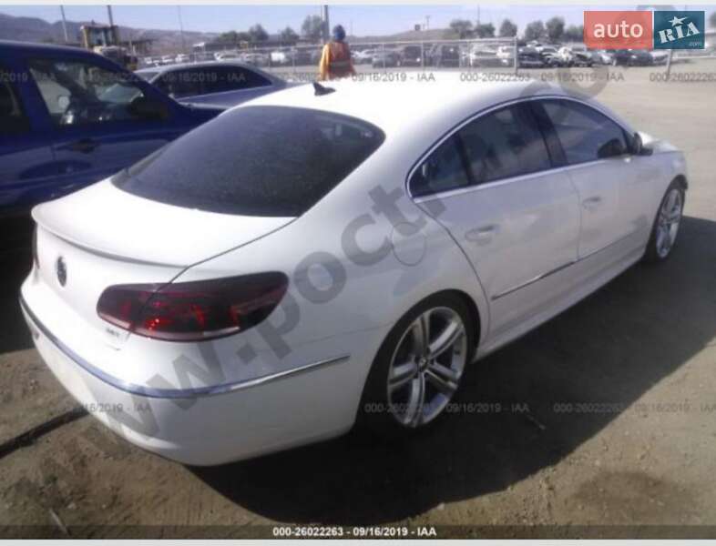 Купе Volkswagen CC / Passat CC 2013 в Ужгороді