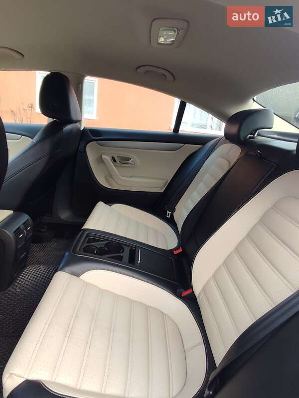 Купе Volkswagen CC / Passat CC 2011 в Монастыриске