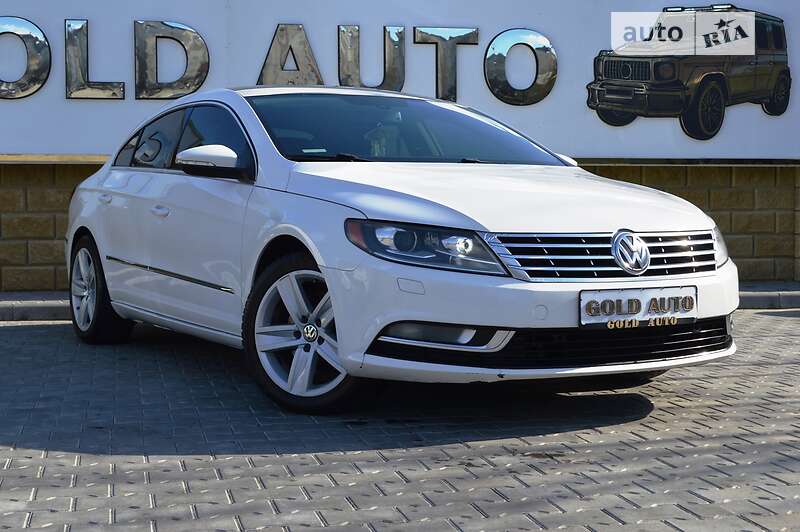 Седан Volkswagen CC / Passat CC 2013 в 