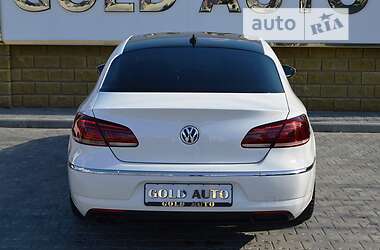 Седан Volkswagen CC / Passat CC 2013 в 