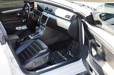 Седан Volkswagen CC / Passat CC 2013 в 
