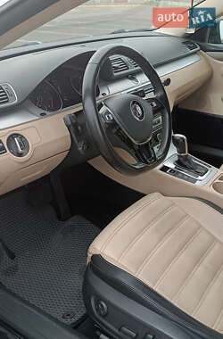 Купе Volkswagen CC / Passat CC 2011 в 