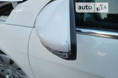 Седан Volkswagen CC / Passat CC 2012 в 