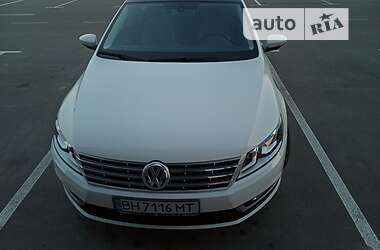 Седан Volkswagen CC / Passat CC 2012 в 