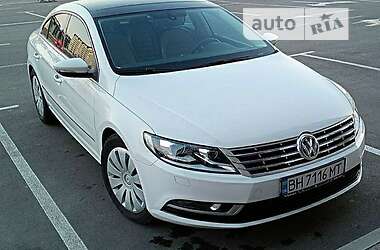 Седан Volkswagen CC / Passat CC 2012 в 