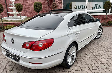 Купе Volkswagen CC / Passat CC 2010 в 